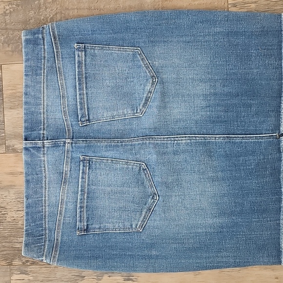 Liverpool Jean Skirt - Picture 3 of 3